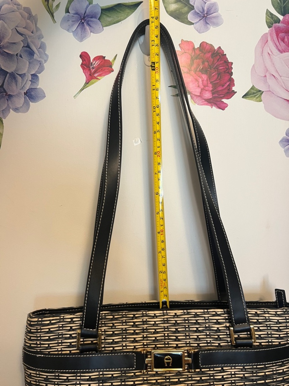 Etienne Aigner Black & Cream Woven Tote with Gold Hardware - Picture 11 of 11